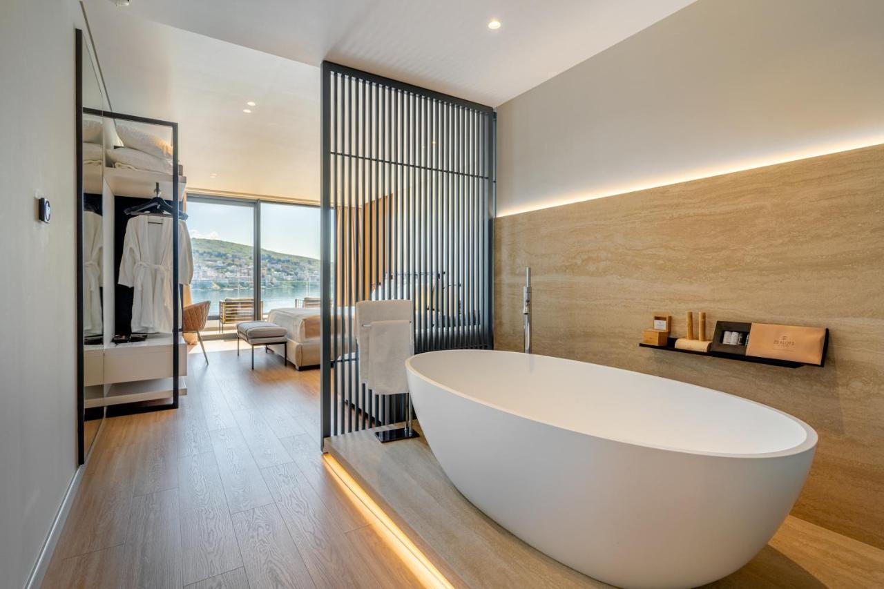 Yacht Premium Hotel Sarandë