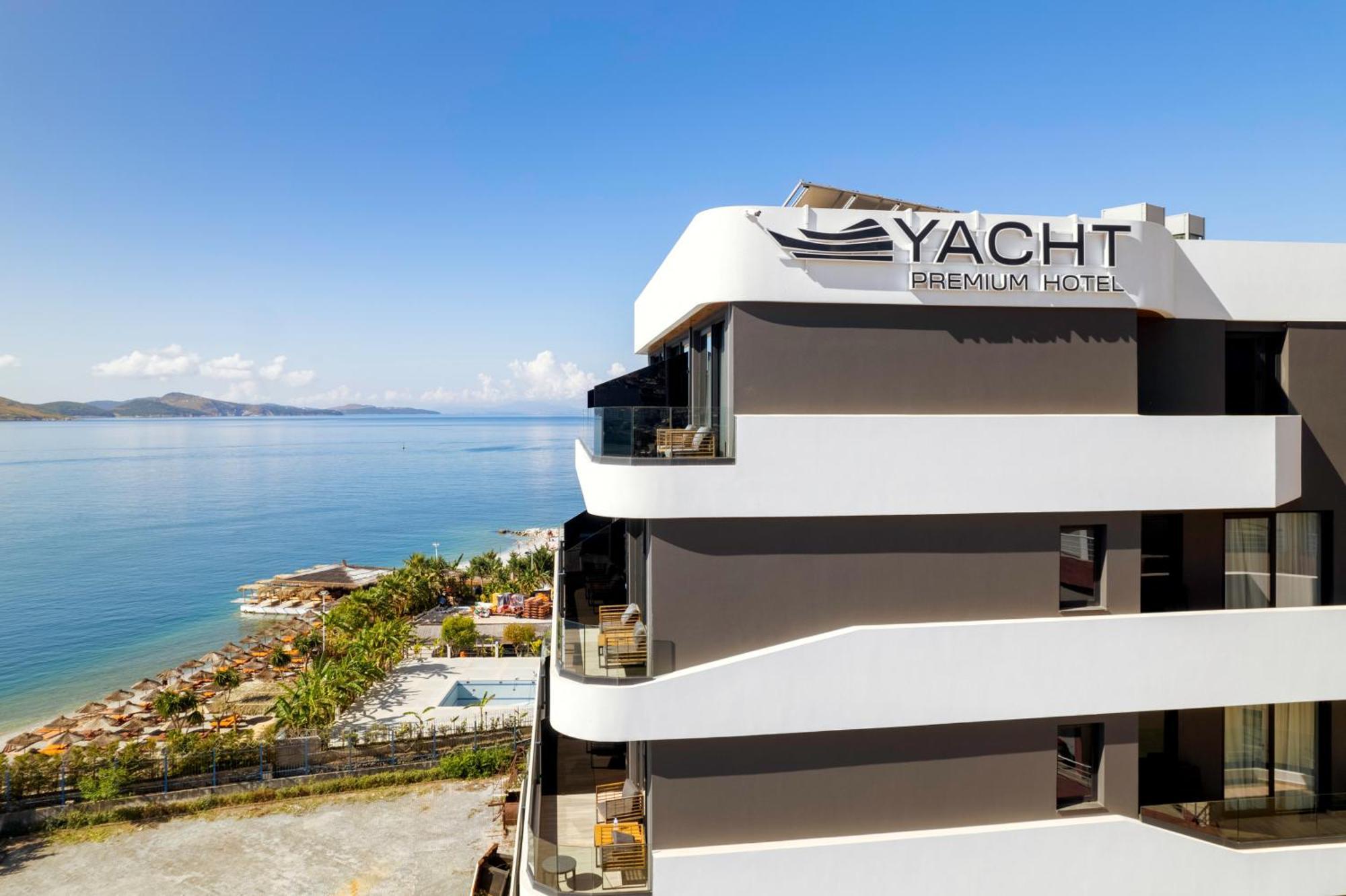 Hotel Yacht Premium 4*